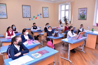 Министр образования Азербайджана рассказал о сборе денег в школах
