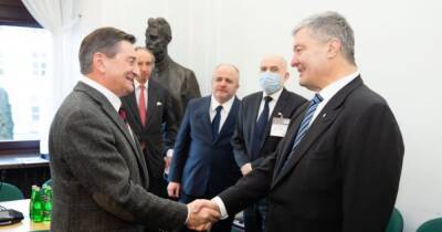 Обсудили вопросы безопасности: Порошенко встретился с Главой Комитета по иностранным делам Сейма Кухцинским