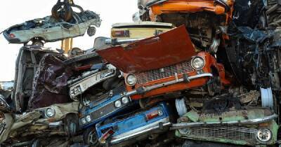 Украинцы стали чаще сдавать автомобили на металлолом: от каких машин избавляются