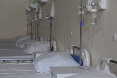 Почти 600 ковид-пациентов лежат в реанимации в Петербурге