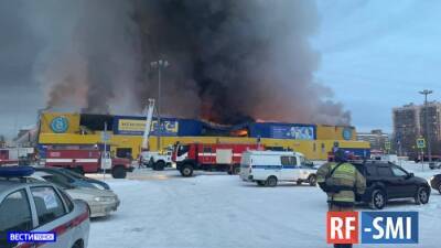В Томске пожар в гипермаркете "Лента"