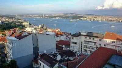 В Турции возобновилось движение через Босфор после аварии танкера