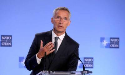 Столтенберг призвал НАТО к диалогу с Россией