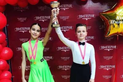 Пара из Серпухова завоевала три медали на турнире по танцевальному спорту