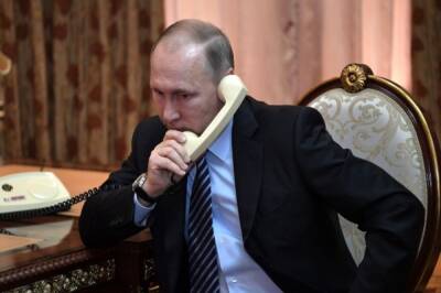Путин и Макрон обсудили вопросы безопасности в Европе