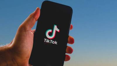 Пользователям TikTok предложат в 2022 году услуги по доставке еды
