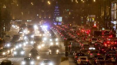 В дептрансе назвали причины 10-балльных пробок в Москве