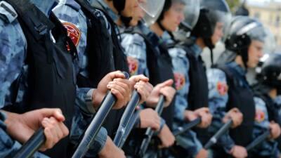 В РФ вступил в силу закон о расширении полномочий полицейских