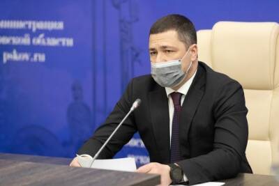 Псковский губернатор призвал работодателей усилить прививочную кампанию