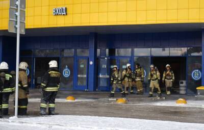 Пожар в ТЦ "Лента" в Томске полностью ликвидировали