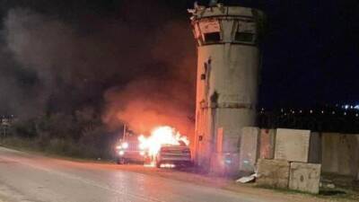 Террорист пытался задавить солдат ЦАХАЛа, врезался в армейский джип и сгорел заживо