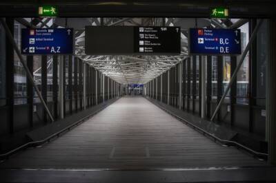 Международный аэропорт Сочи перестал принимать рейсы