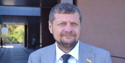 Экс-депутат ВР Мосийчук: Украинские власти получили карт-бланш на разграбление страны