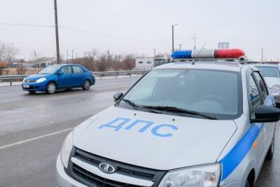 Волгоградец поблагодарил полицейских за помощь с застрявшей машиной
