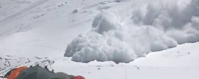 В Кабардино-Балкарии на горе Чегет сошли две лавины: пострадавших нет