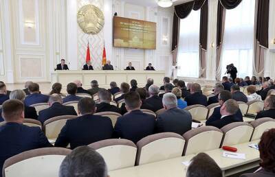 Лукашенко проводит встречу с активом Гомельской области