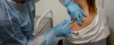 Вирусолог Чумаков: Ковид-вакцинация снижает риск смерти на 80%