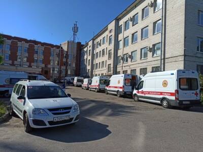 В Петербурге растет число случаев заболевания COVID-19