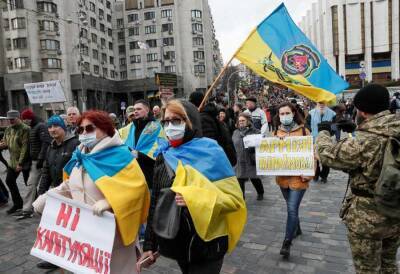 Киев отвлекает украинцев от насущных проблем путем военной риторики – Янковский