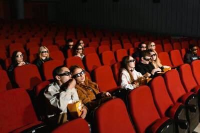 С 1 января в петербургских кинотеатрах увеличат заполняемость залов