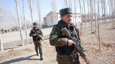 На границе Киргизии и Таджикистана произошел инцидент с применением оружия