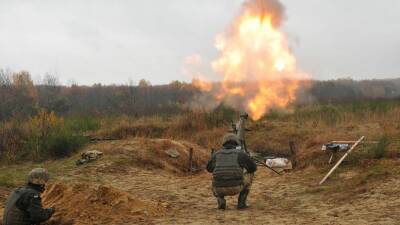 Боевики ВСУ обстреляли из миномётов посёлок Александровку на окраине Донецка