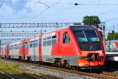 Дополнительный поезд примется курсировать между Боровичами и Угловкой по пятницам