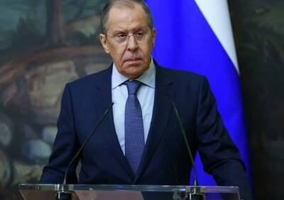 Лавров заявил, что Россия даст должный ответ на любые провокации на Украине