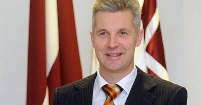 Министр обороны Латвии поддержал предоставление Украине вооружения