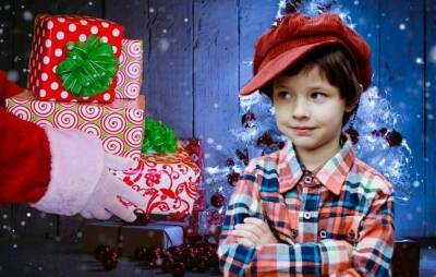 Психолог Смирнова назвала возраст, когда ребенку нужно раскрыть правду про Деда Мороза
