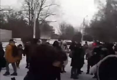 В харьковской школе ЧП, детей срочно эвакуировали: кадры и детали инцидента