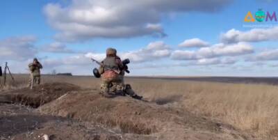 Украинские военные на Донбассе провели боевые стрельбы из "Джавелинов"