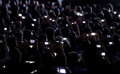 Reuters узнал об обсуждении в США запрета на поставки смартфонов в Россию
