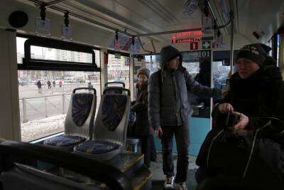 Ремонт путей на проспекте Стачек остановит работу трамвая №52