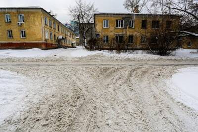 В Новосибирске водители автобусов отказались выходить на маршрут №18 из-за нечищеных дорог