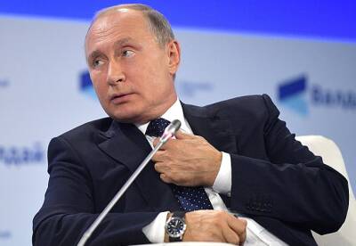 Владимир Путин - В Испании испугались сжатого кулака Путина в ходе его выступления об агрессии НАТО - actualnews.org - Москва - Россия - США - Вашингтон - Испания - Брюссель - Марокко - Западная Сахара