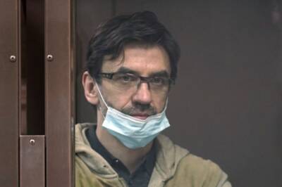 Мосгорсуд продлил арест экс-министру Абызову до 25 марта