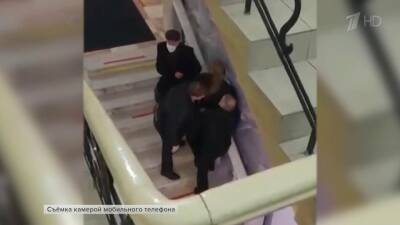Скандал на факультете психологии МГУ — отец девятилетней студентки напал на завкафедрой после экзамена