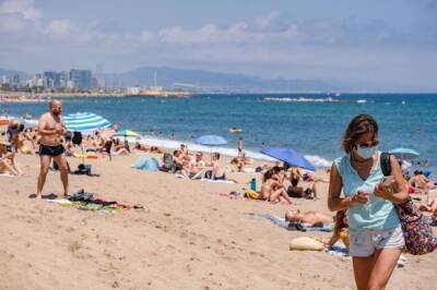 В Испании вновь введут обязательное ношение масок на улице