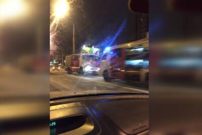 В Красном Селе на ходу загорелся автобус