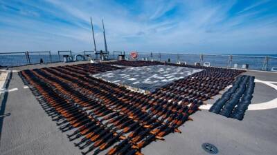 США перехватили груз оружия в Аравийском море