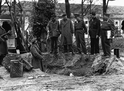 Смерть Гитлера: почему останки фюрера пять раз выкапывали из могилы - Русская семерка