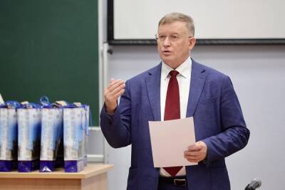 Александр Шестаков сообщил, когда покинет пост ректора ЮУрГУ