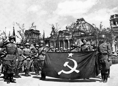 Почему СССР официально воевал с Германией до 1955 года - Русская семерка