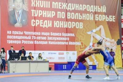Борцы Бурятии завоевали 21 медаль на международном турнире по вольной борьбе