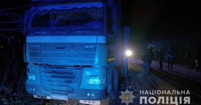 ДТП с тремя фурами в Одесской области: двое водителей погибли (ФОТО)