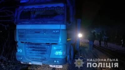 Под Одессой произошло смертельное ДТП с участием трех грузовиков