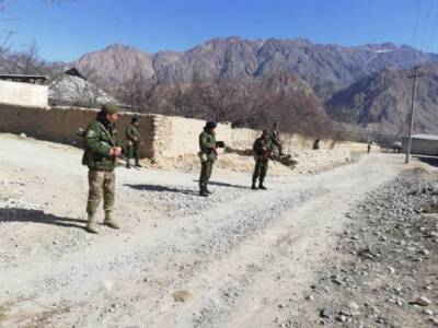 На таджикско-киргизской границе опять стреляют