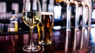 Пиво, потом вино или наоборот: влияет ли очередность выпивки на похмелье