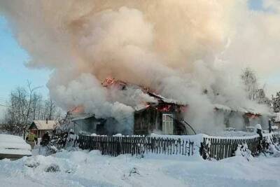 В Семенове три человека остались без крыши над головой из-за пожара